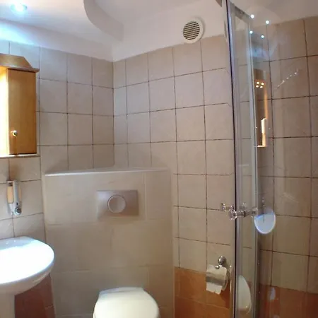 Πανσιόν αριάδνη